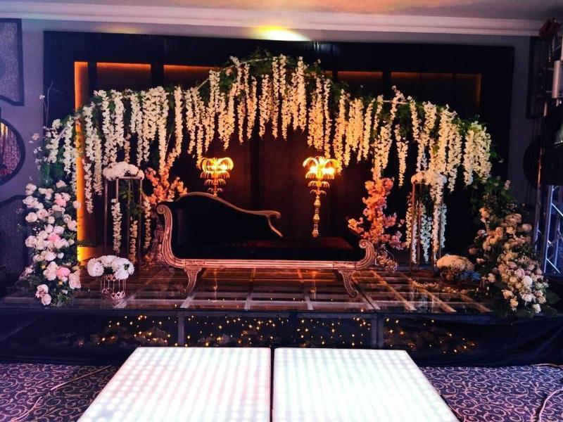 Tolip El Forsan Hotel İsmailiye Dış mekan fotoğraf A stage for a traditional Pakistani wedding